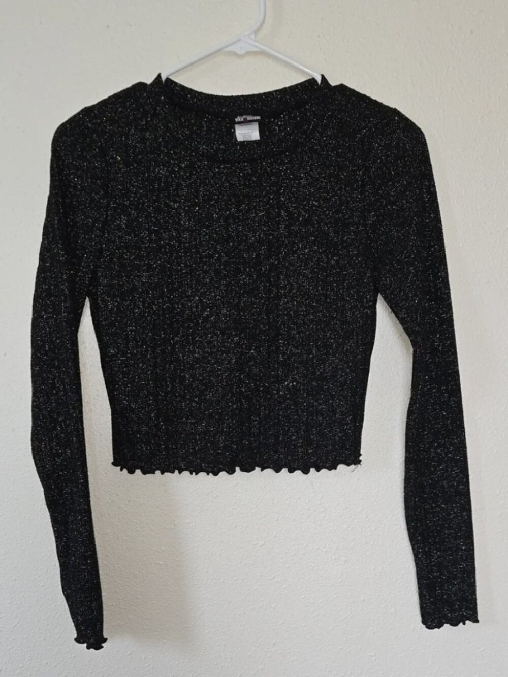 Sparkle Black Long-Sleeve Cropped
